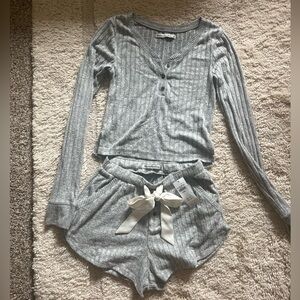 Abercrombie & Fitch Women’s Gray Henley & Shorts Lounge Set - Shorts XS, Top XXS